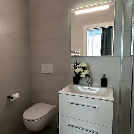 Centro Citta' Softrooms-metro' A 1 Metro